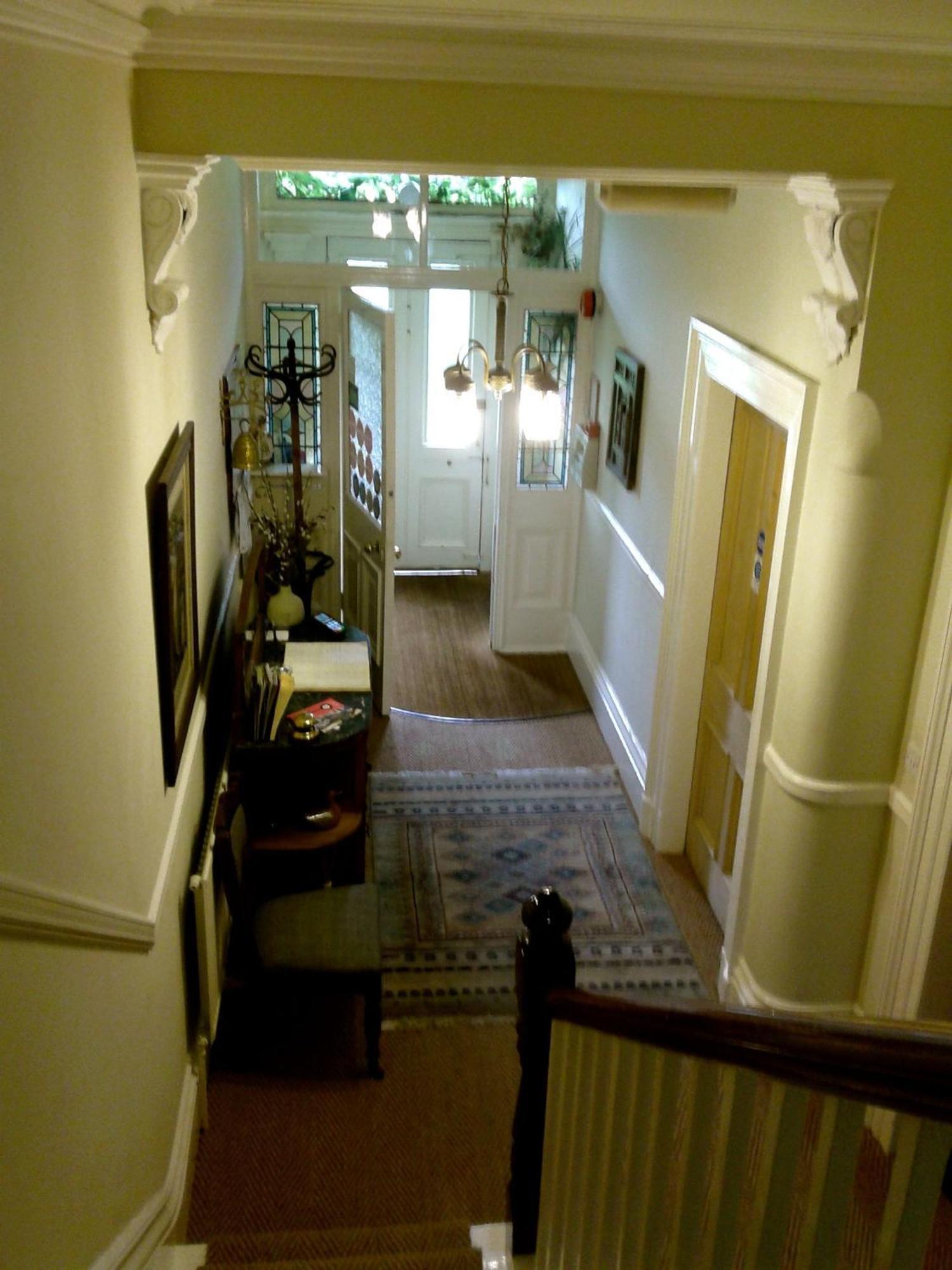 Guest house Cornerstones Sale
