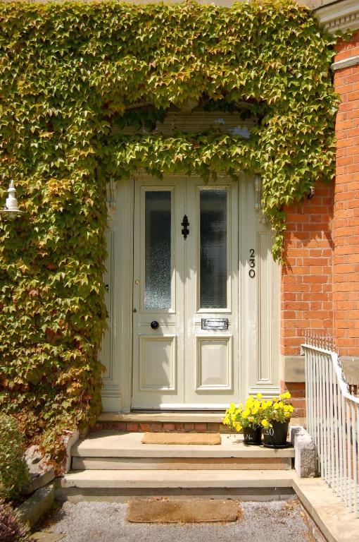 Maison d'hôtes Cornerstones Sale